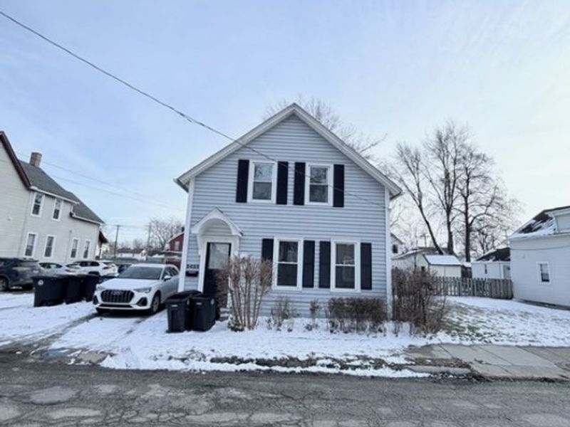 3623 Siam Avenue, Cleveland, OH 44113 Photo 2