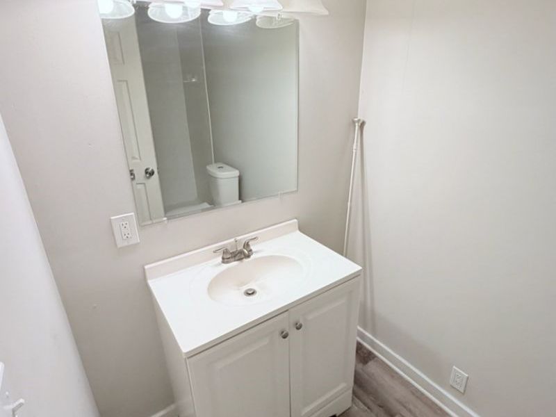 3623 Siam Avenue, Cleveland, OH 44113 Photo 29