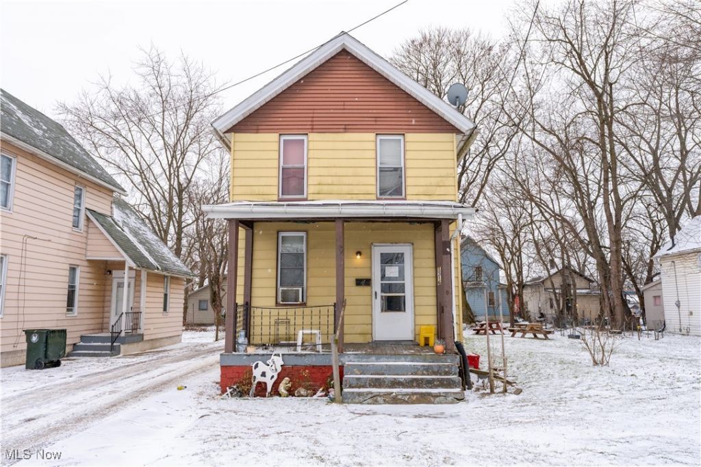 1316 4th Street Ne, Canton, OH 44704 Main Photo