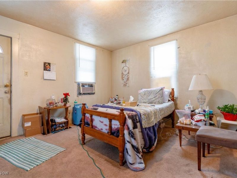 1316 4th Street NE, Canton, OH 44704 Photo 2