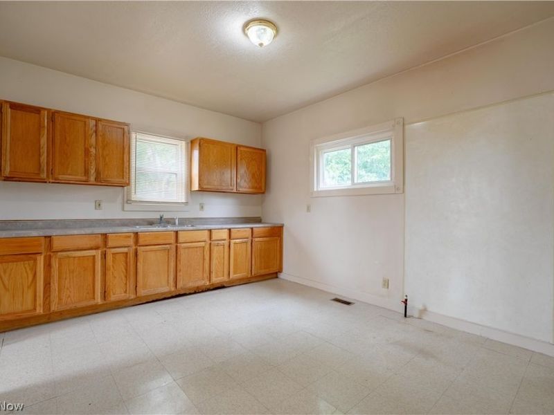 900 4th Street SW, Canton, OH 44707 Photo 12