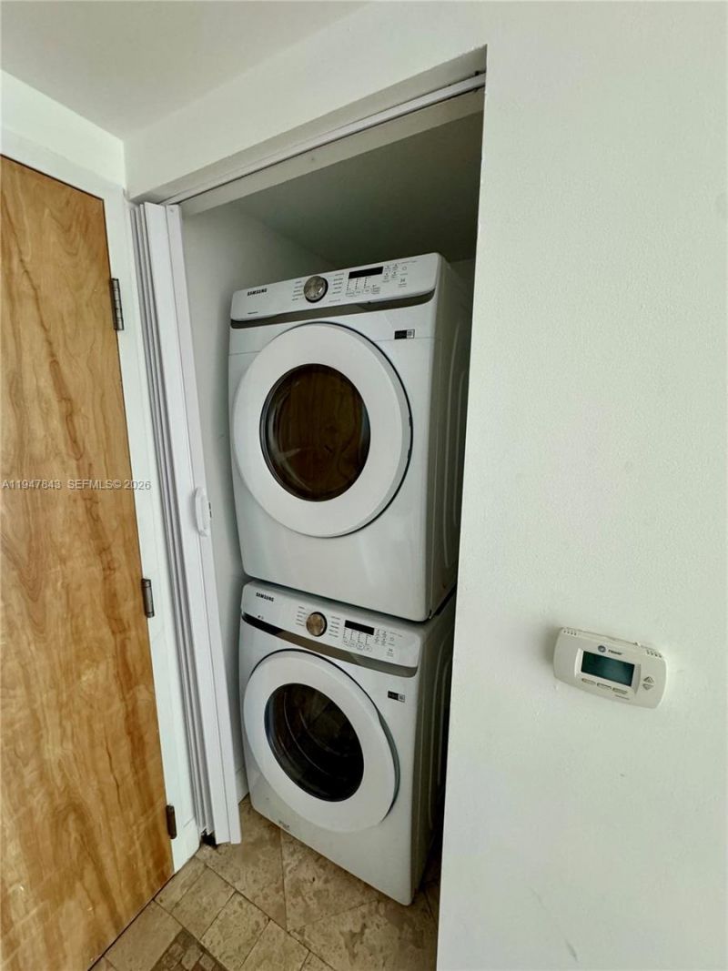 350 S Miami Ave , Unit 3008, Miami, FL 33130 Photo