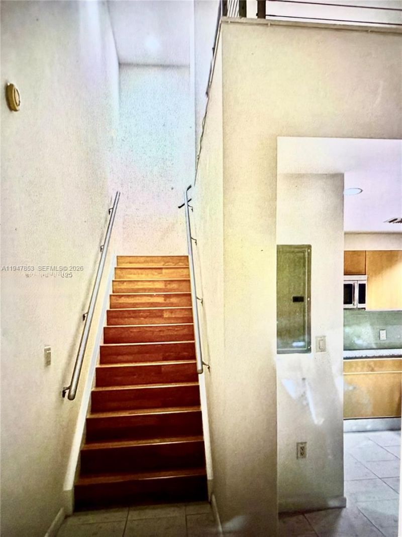 1050 Brickell Ave , Unit 1816, Miami, FL 33131 Photo