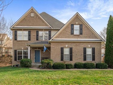 2496 Eastway Drive, Lexington, KY 40503