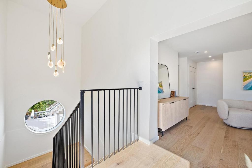 107 Sandal Lane, Unit 1, Palm Beach Shores, FL 33404 Photo