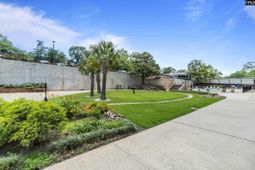 1825 St Julian Place  photo 4