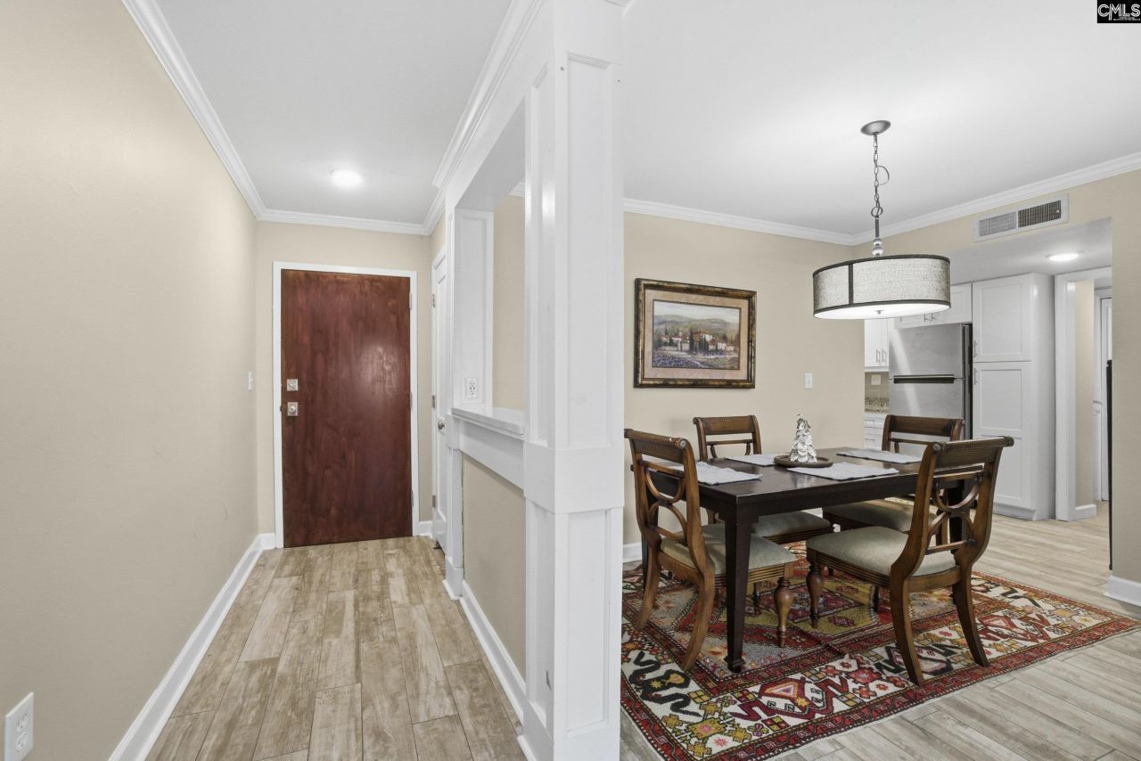 1825 St Julian Place  Photo 6