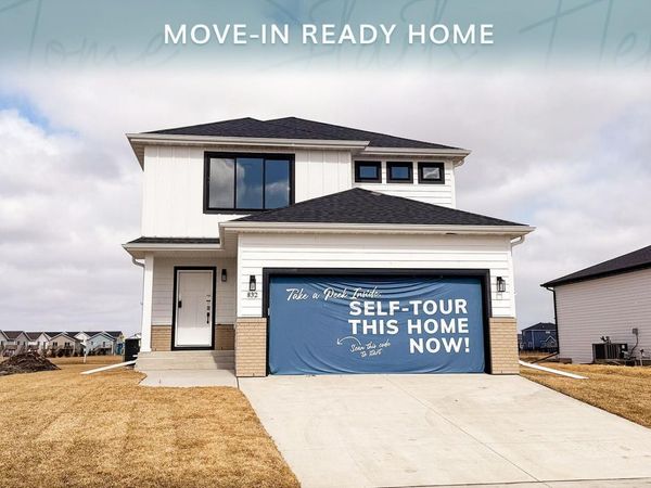 832 2 Avenue S, Horace, ND 58047