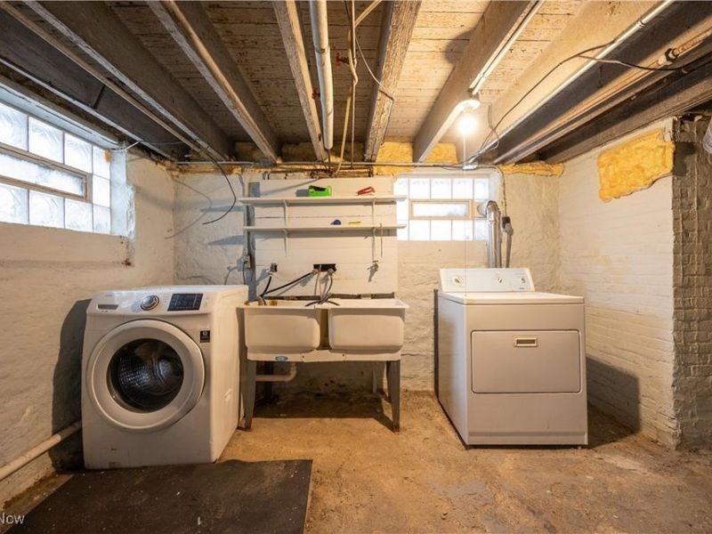 7311 Linwood Avenue, Cleveland, OH 44103 Photo 32