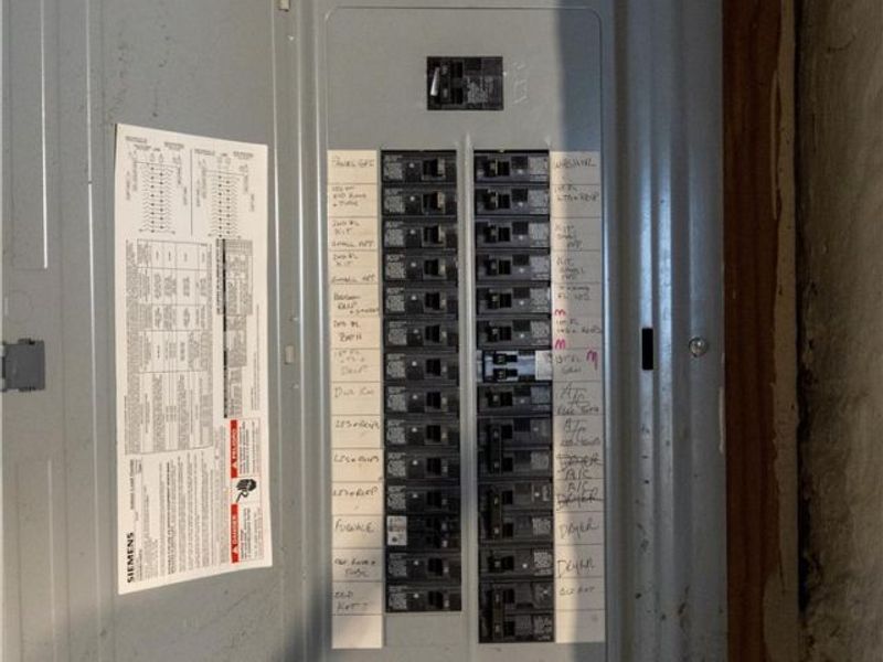 7311 Linwood Avenue, Cleveland, OH 44103 Photo 35