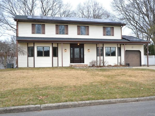 34 Stewart Circle N, Centereach, NY 11720