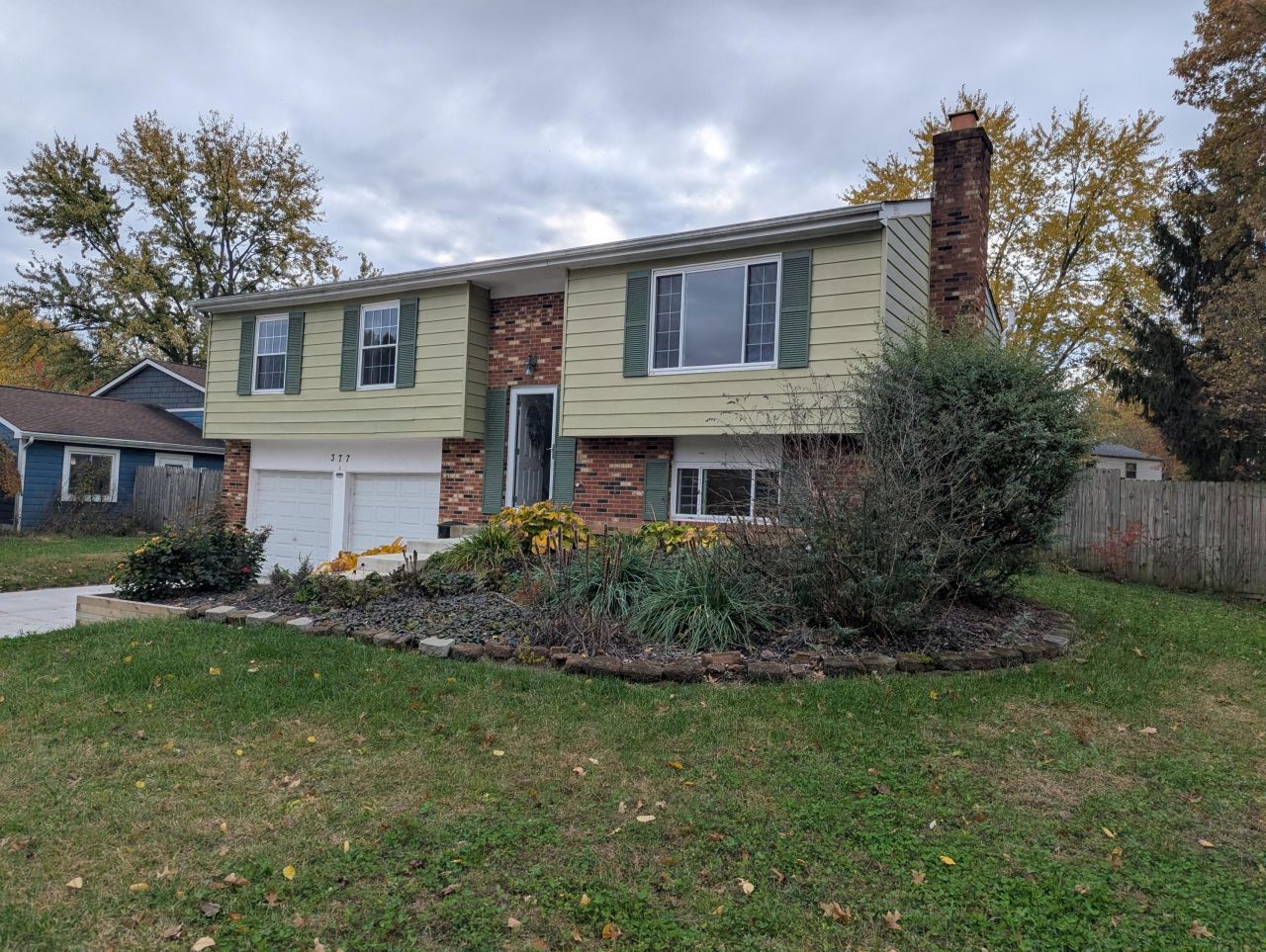 377 Highbury Crescen, Columbus, OH 43230 Main Photo