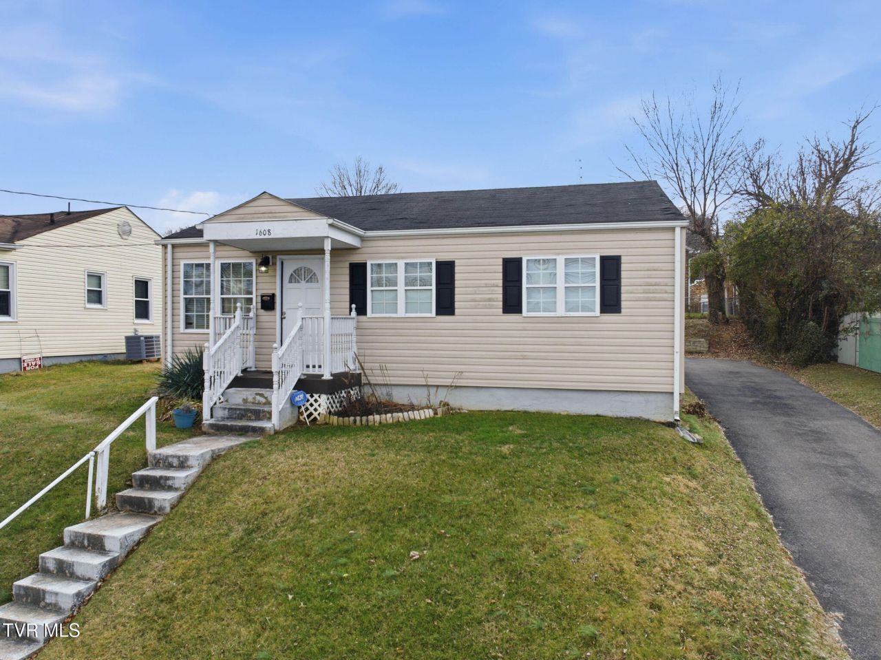 1608 Broad Street, Bristol, TN 37620 Main Photo