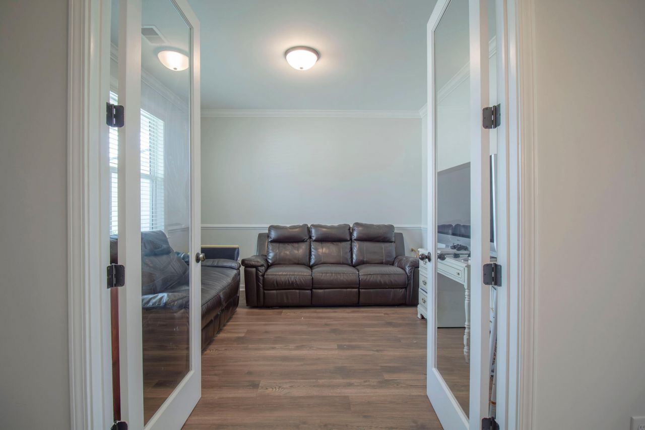 119 Abbey Terrace Road Photo 5