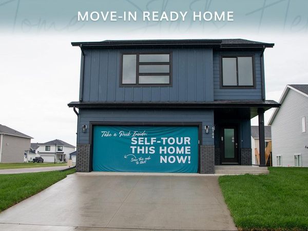 6704 Meadow View Drive S, Fargo, ND 58104