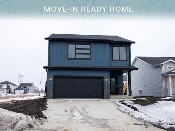 6704 Meadow View Drive S, Fargo, ND 58104