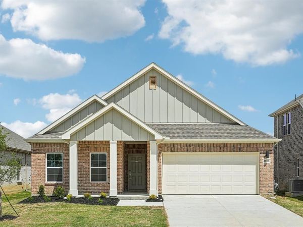 1608 Sumac Drive, Alvarado, TX 76009