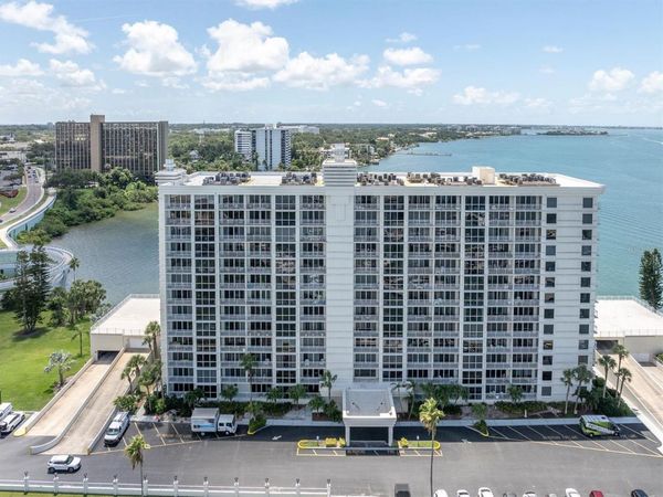 100 PIERCE STREET, Unit 305, CLEARWATER, FL 33756