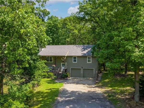 141 SE 611 Road, Warrensburg, MO 64093