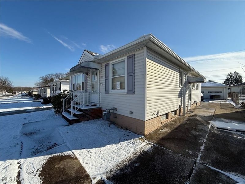 2923 Park Drive, Parma, OH 44134 Photo 5