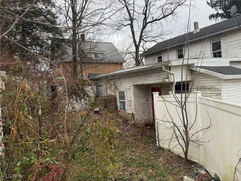 188 W Clinton Street, Millersburg, OH 44654 Photo 3