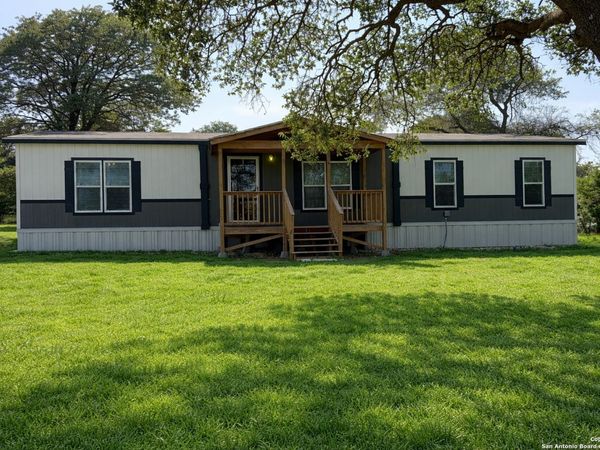 336 County Rd 6846, Lytle, TX 78052