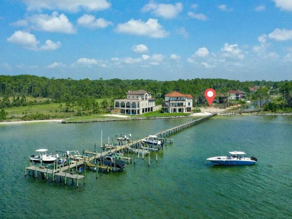 9375 Palmetto Ridge Court, Navarre, FL 32566