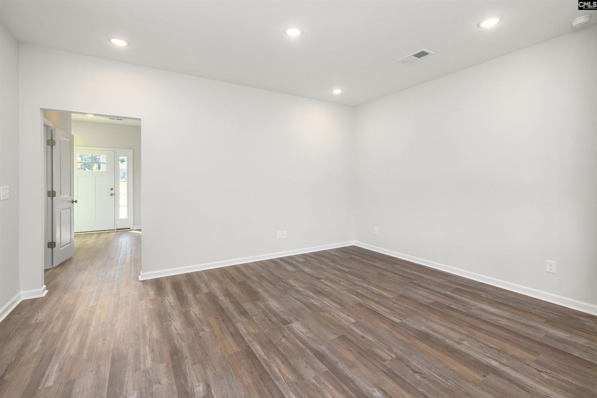236 Brando Way Photo 7
