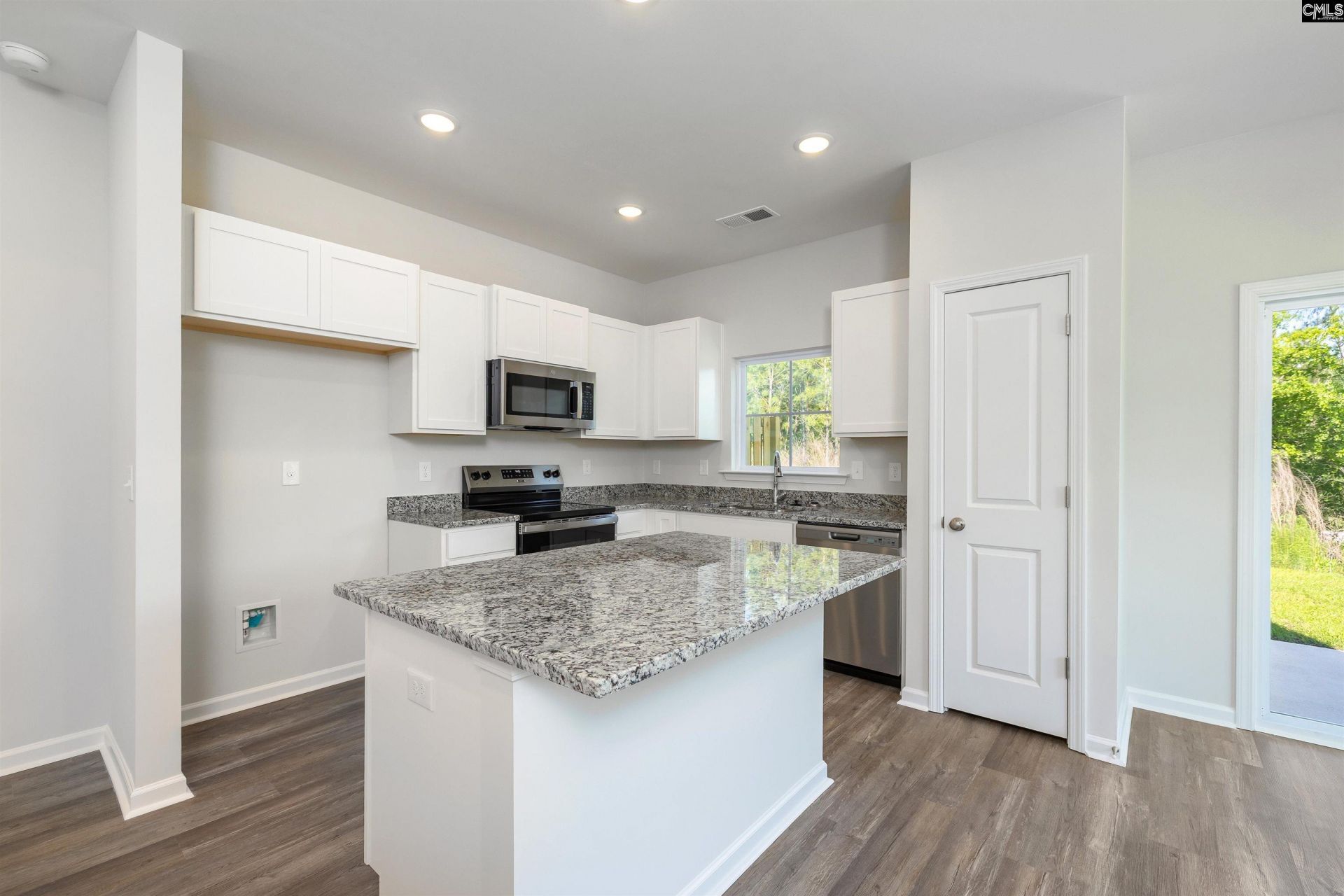 236 Brando Way Photo 8