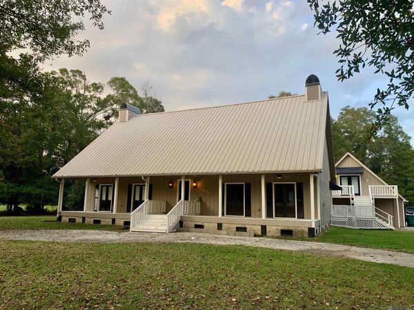 8103 Belle Helene Dr, Denham Springs, LA 70726