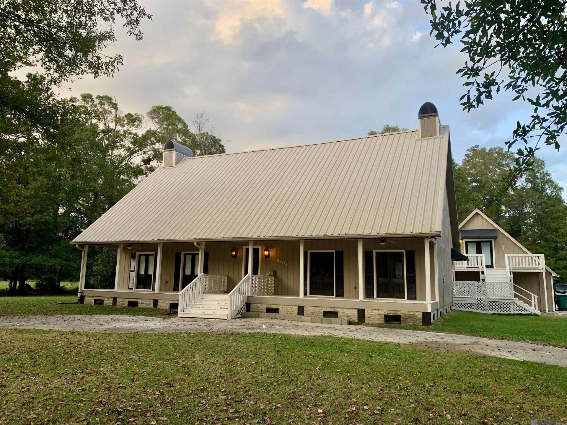 8103 Belle Helene Dr, Denham Springs, LA 70726 Main Photo