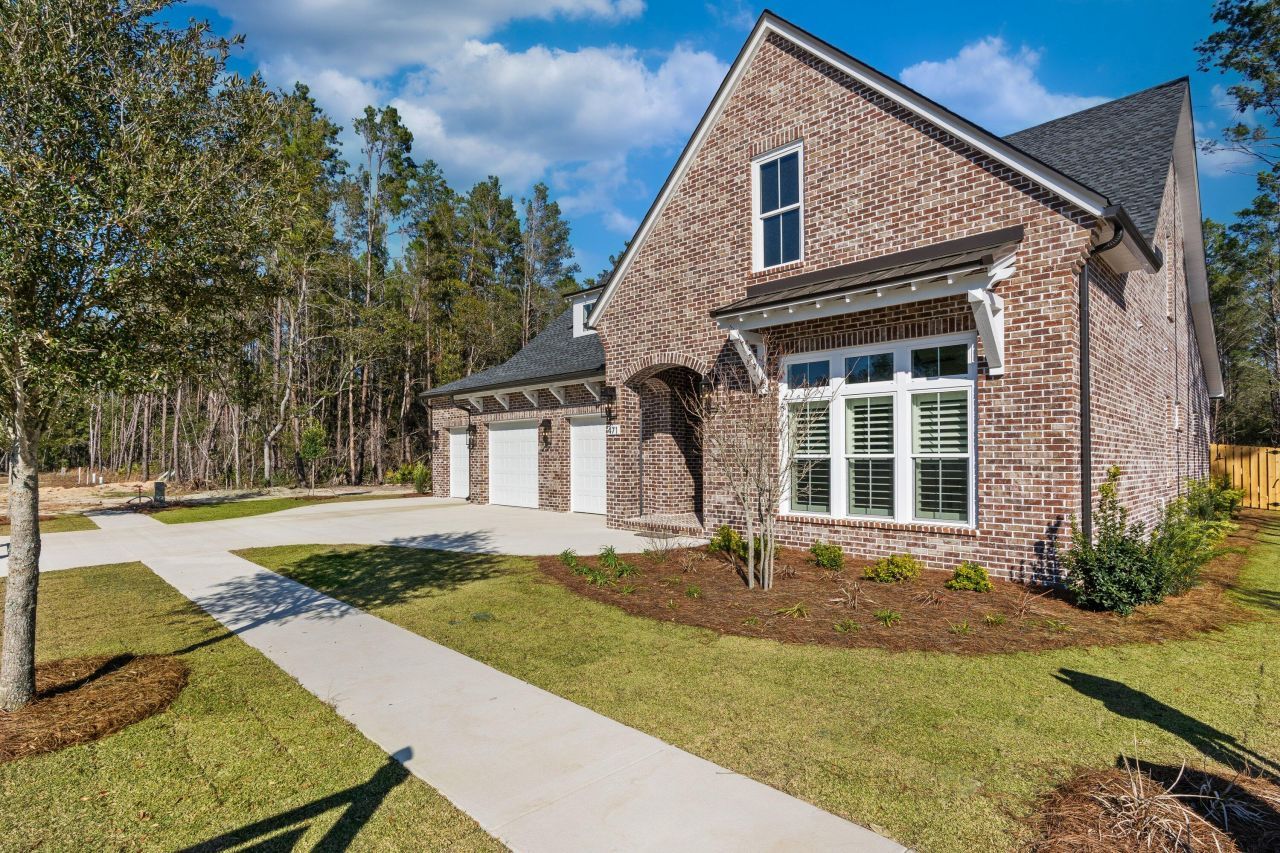 132 Shimmer Circle, Freeport, FL 32439 Main Photo