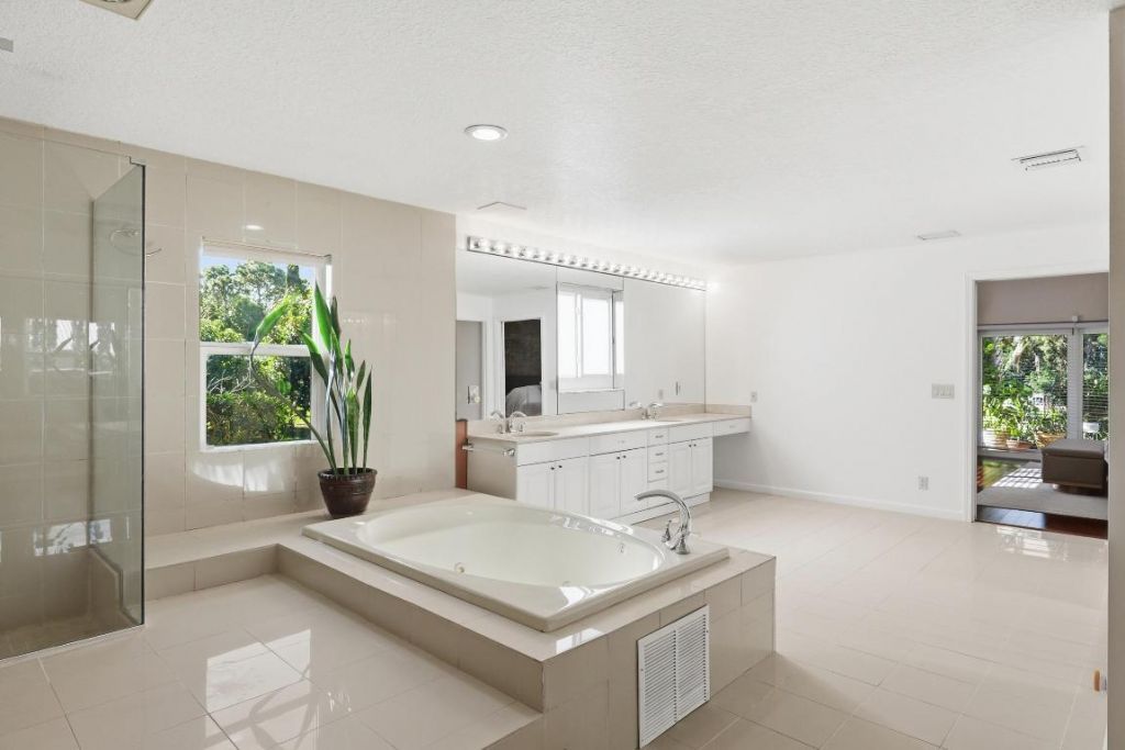 14410 64th Way N, Palm Beach Gardens, FL 33418 Photo