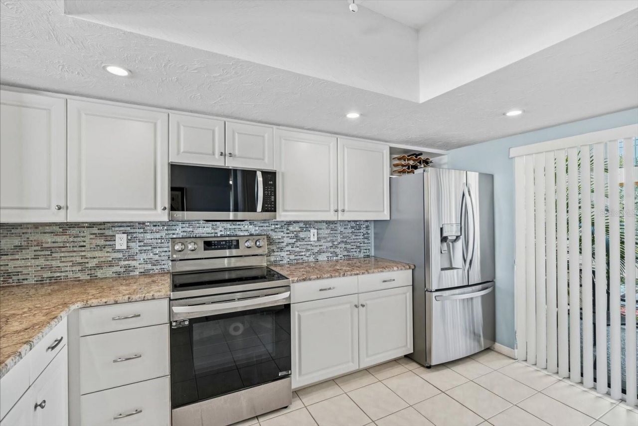 6470 Mourning Dove Drive, Unit 401, Bradenton, FL 34210 Photo