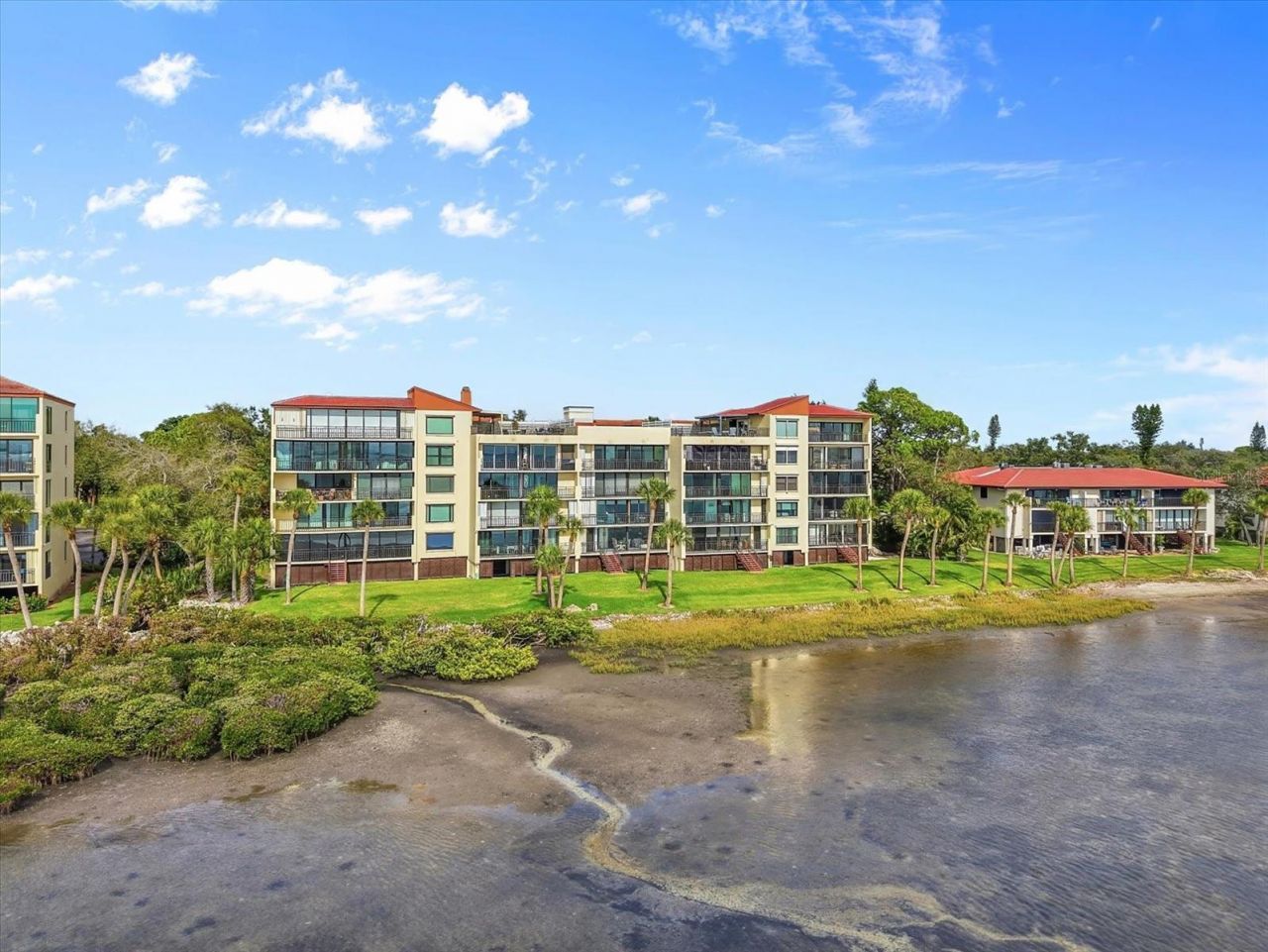 6470 Mourning Dove Drive, Unit 401, Bradenton, FL 34210 Photo