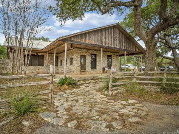 360 Kirk Ln, Bulverde, TX 78163