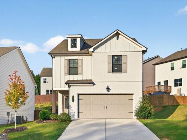 41 Station Overlook Way, Auburn, GA 30011