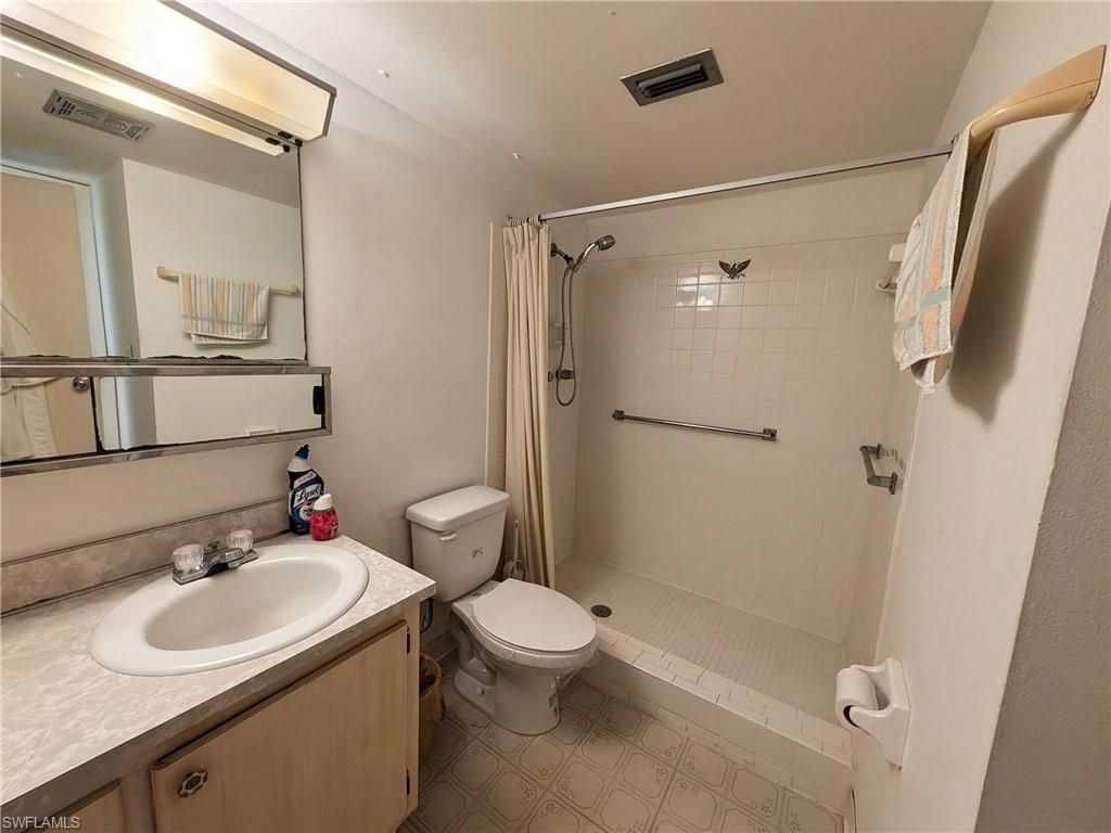 3150 Binnacle Dr, Unit 210, Naples, FL 34103 Photo