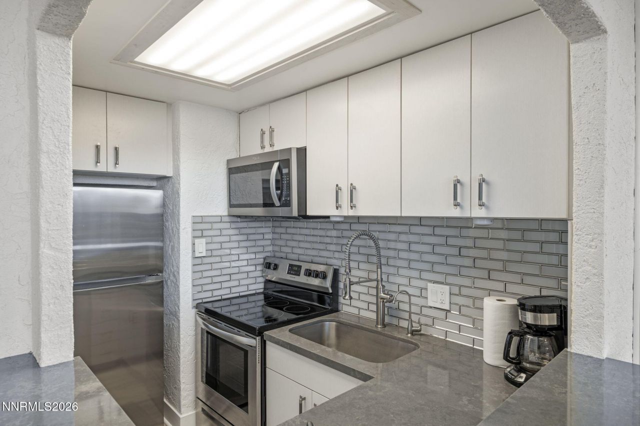 100 N Arlington Avenue, Unit 22G, Reno, NV 89501 Photo