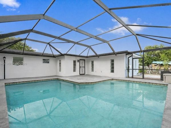 2701 Nassau Dr , Miramar, FL 33023