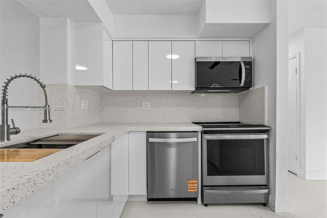 2701 Nassau Dr , Miramar, FL 33023 Photo