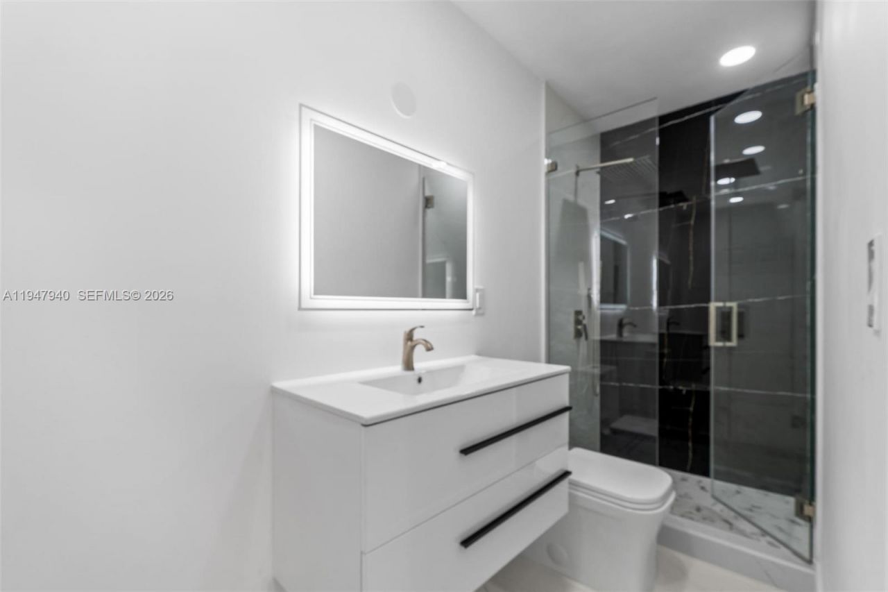 2701 Nassau Dr , Miramar, FL 33023 Photo