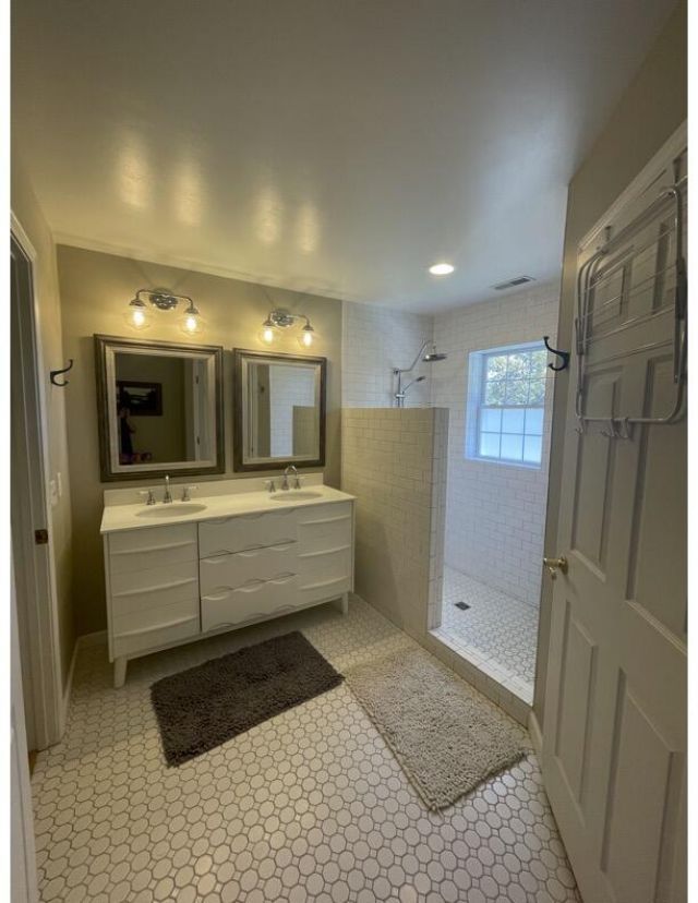 217 E Ashley Avenue Photo 5