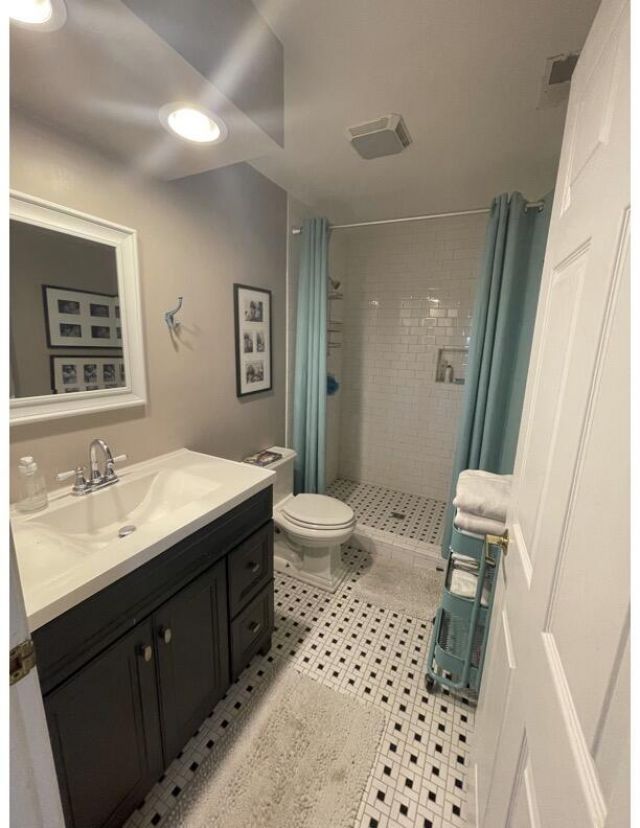 217 E Ashley Avenue Photo 6