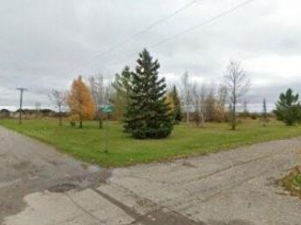 404 6th Avenue SE, Baudette, MN 56623