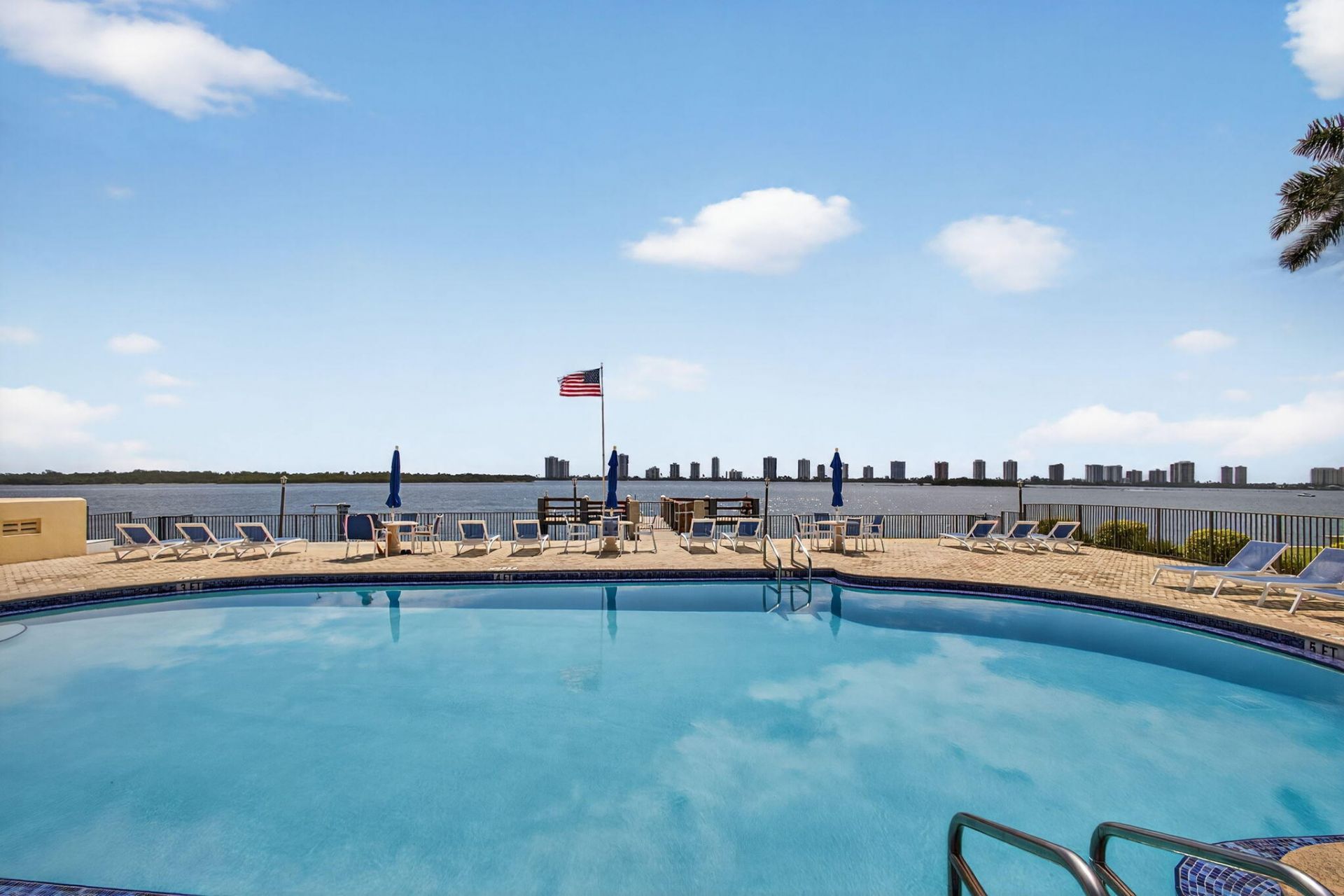 105 Paradise Harbour Boulevard, Unit 506, North Palm Beach, FL 33408 Photo
