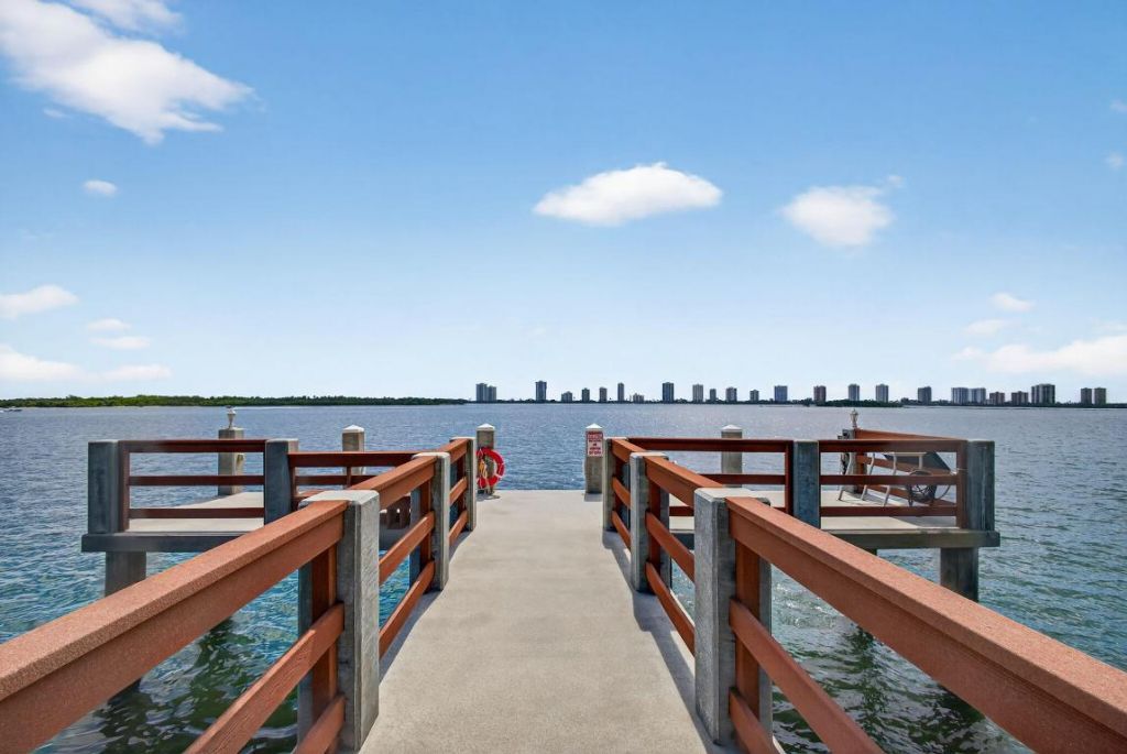 105 Paradise Harbour Boulevard, Unit 506, North Palm Beach, FL 33408 Photo