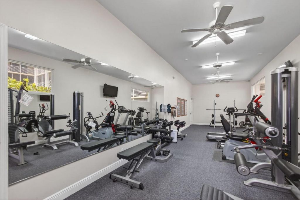 105 Paradise Harbour Boulevard, Unit 506, North Palm Beach, FL 33408 Photo