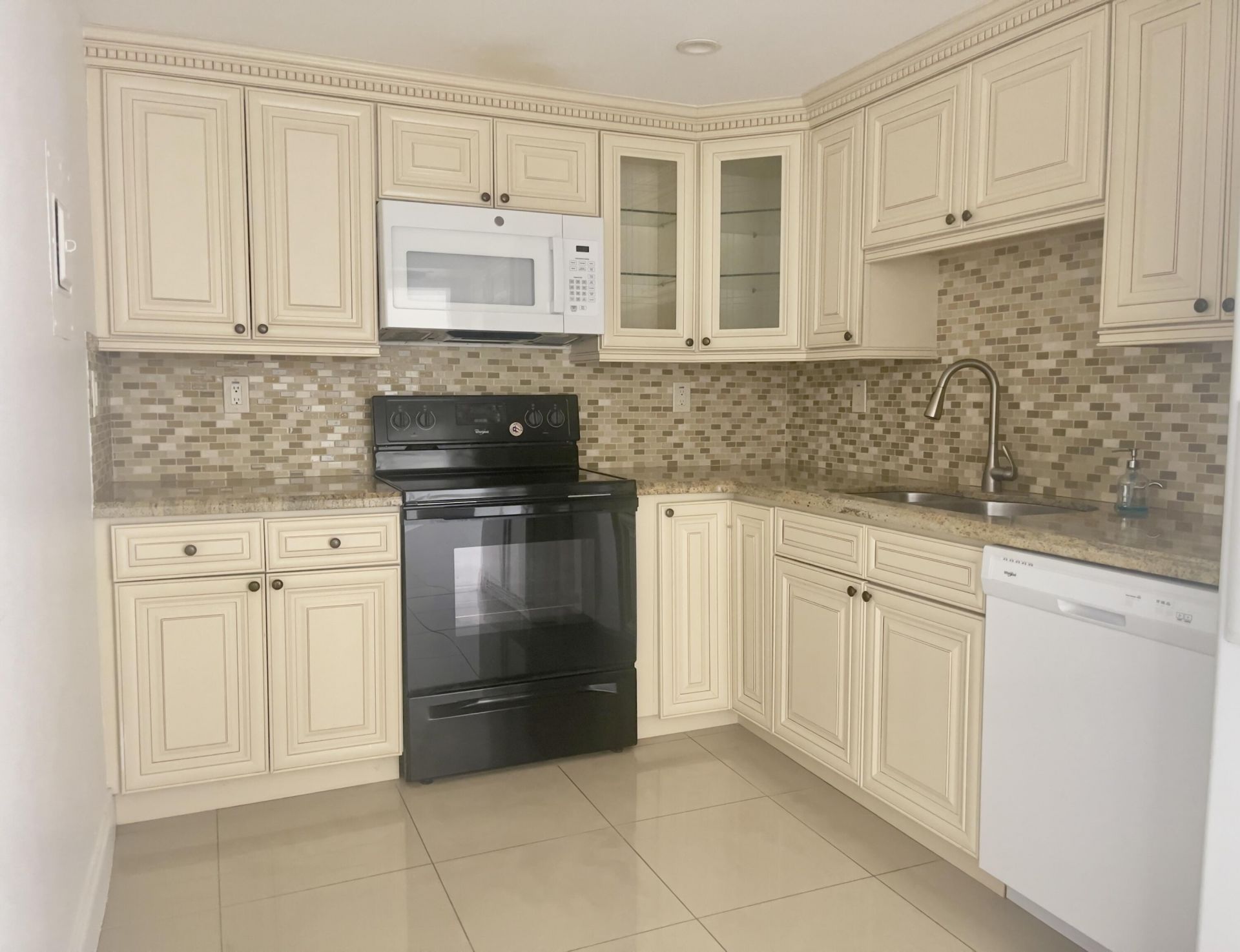 525 N Ocean Boulevard, Unit 1422, Pompano Beach, FL 33062 Photo