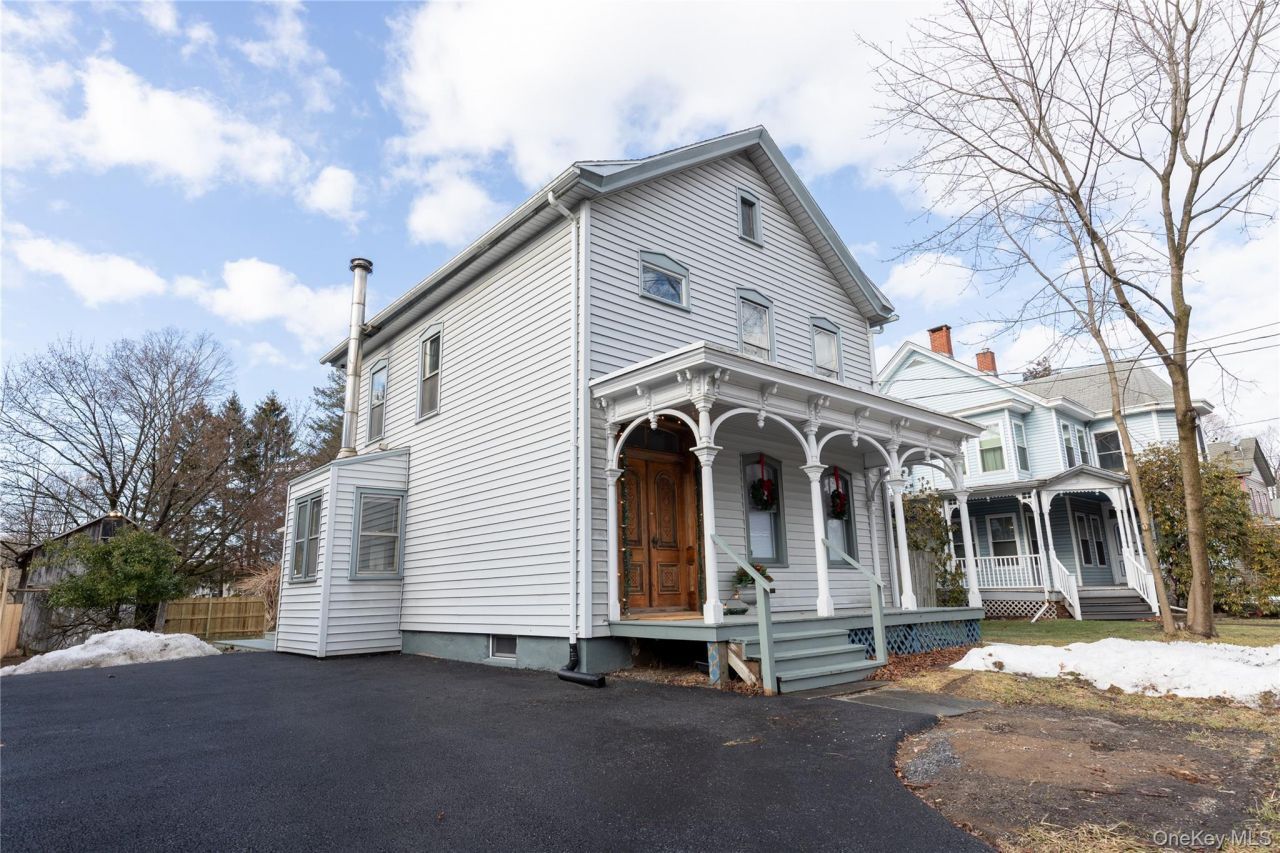 244 Broadway, Port Ewen, NY 12429 Main Photo